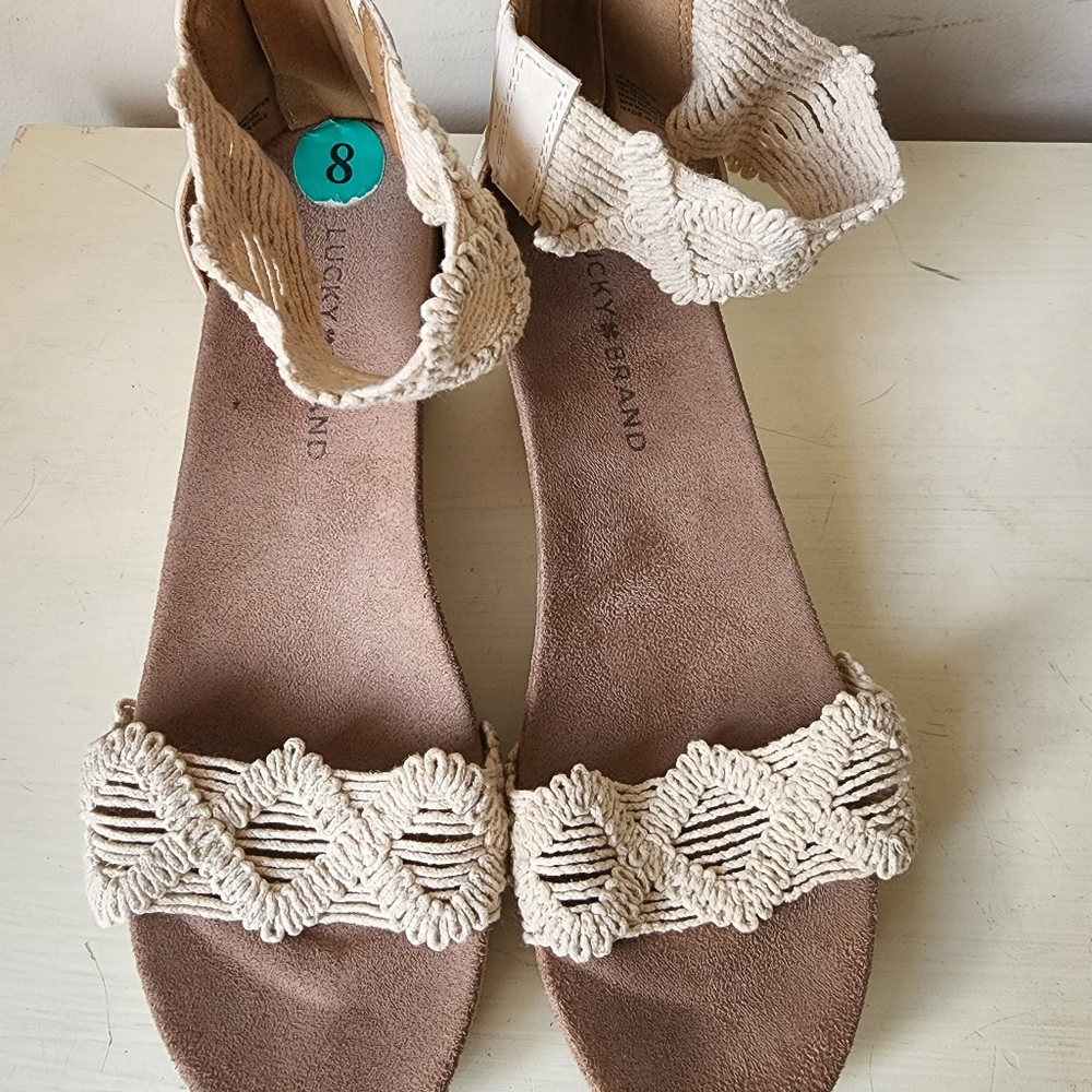 Gorgeous summer sandals - Picture 4 of 5